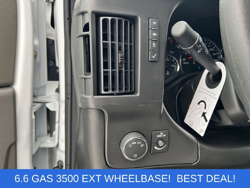 2025 Chevrolet Express Cargo Work Van - Photo 16
