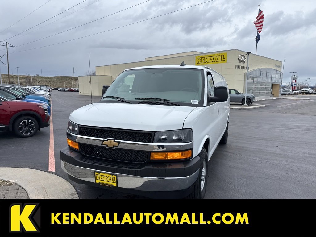 2025 Chevrolet Express Cargo 2500 RWD