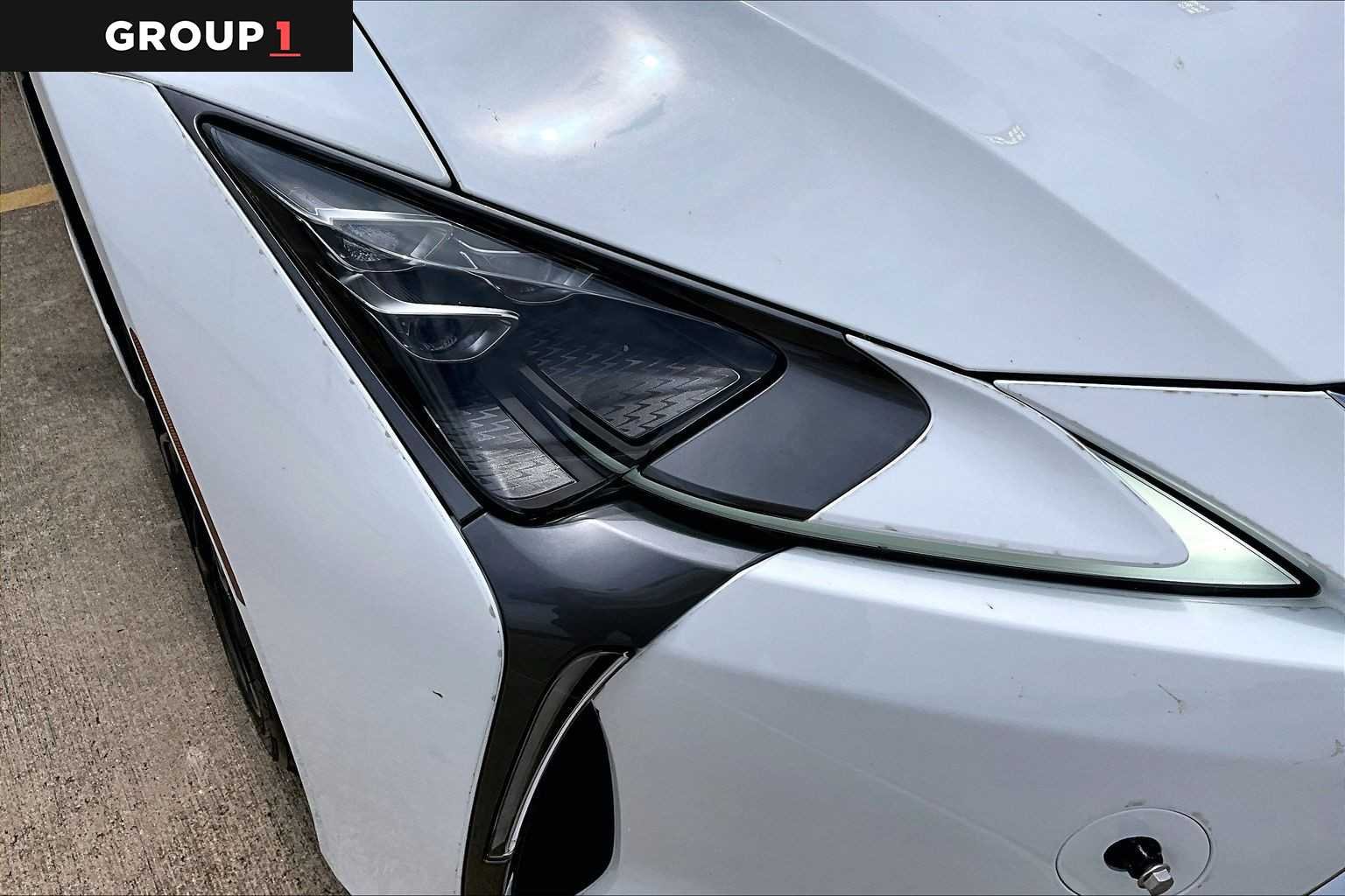 Certified Used 2021 ULTRA WHITE Lexus  image 25