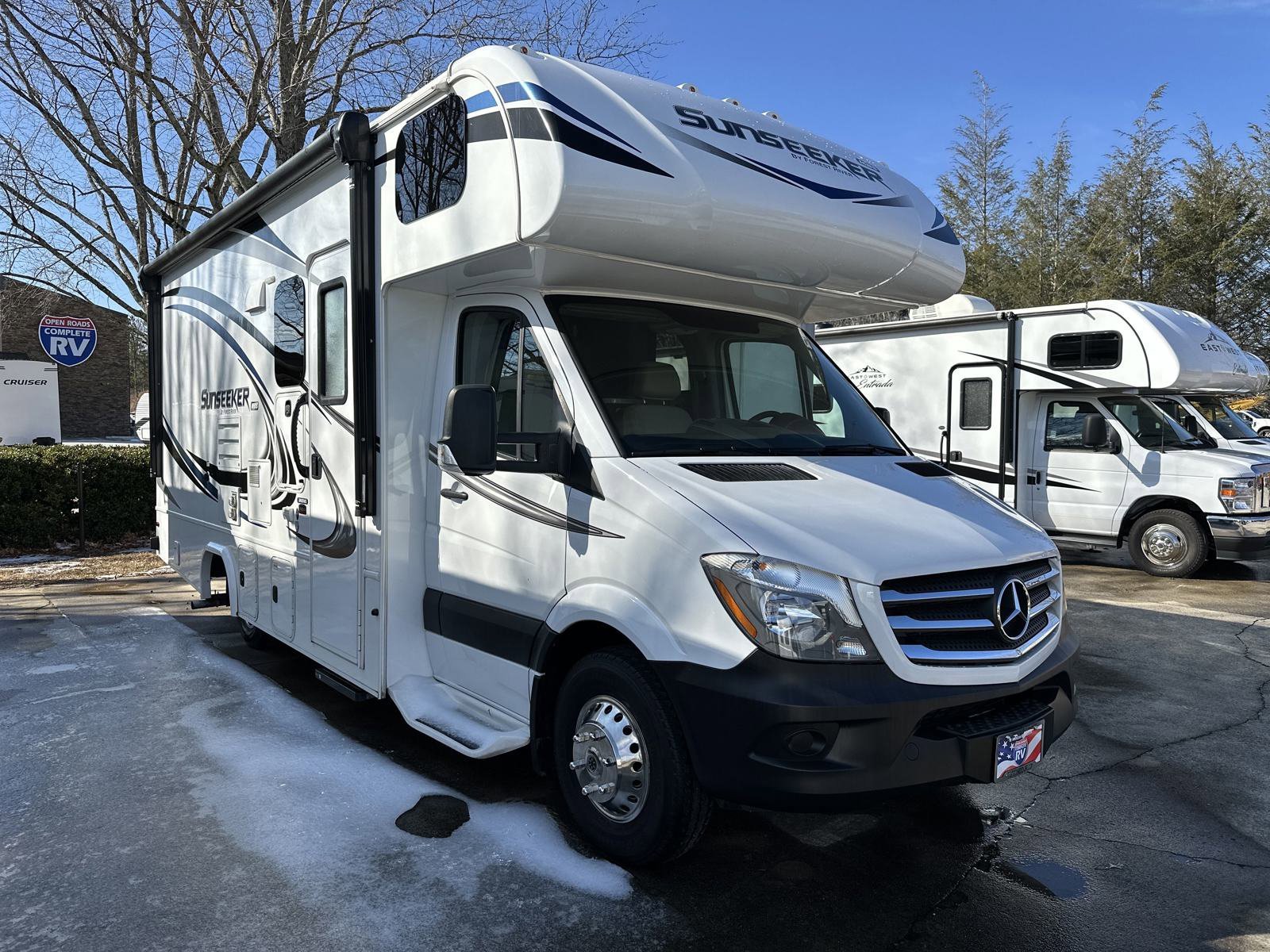 2018 Mercedes-Benz Sprinter Cab Chassis Base