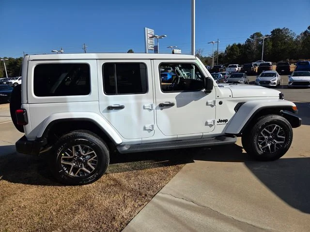 New 2026 Bright White Clear-Coat Exterior Paint Jeep Sahara image 13