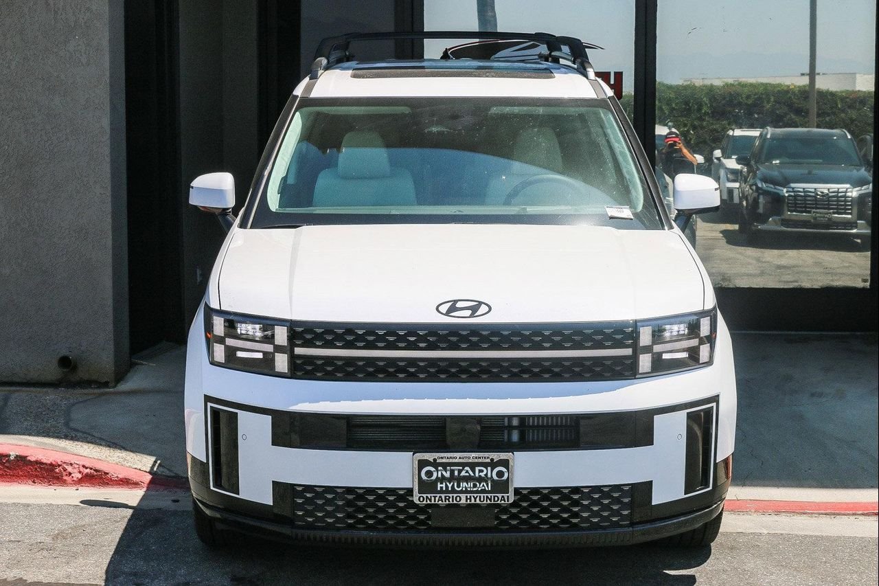 New 2025 White Hyundai Calligraphy image 32