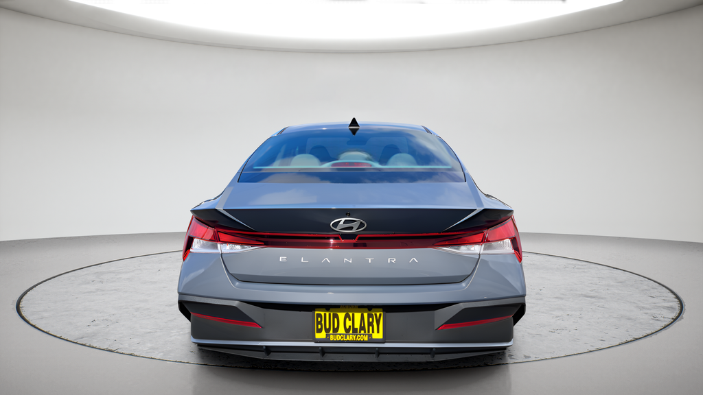 Used 2026 Gray Hyundai SE image 4