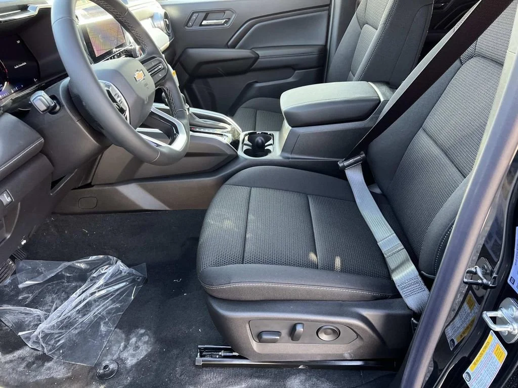 2026 Chevrolet Colorado LT - Photo 12