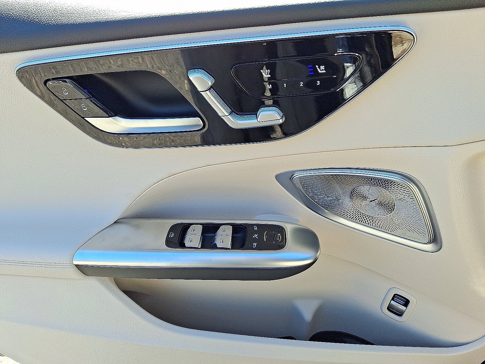 Used 2026 Selenite Grey Metallic Mercedes-Benz C 300 image 7