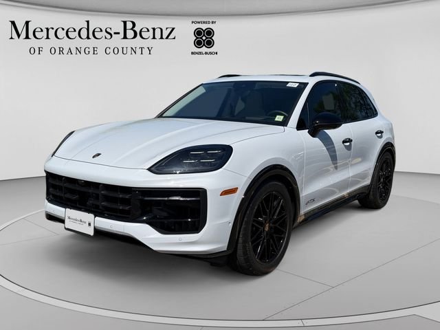 2026 Porsche Cayenne GTS's photo