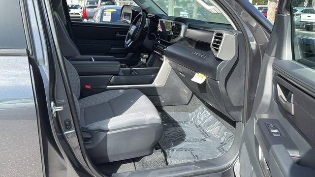 2024 Toyota Tundra SR5 - Photo 12