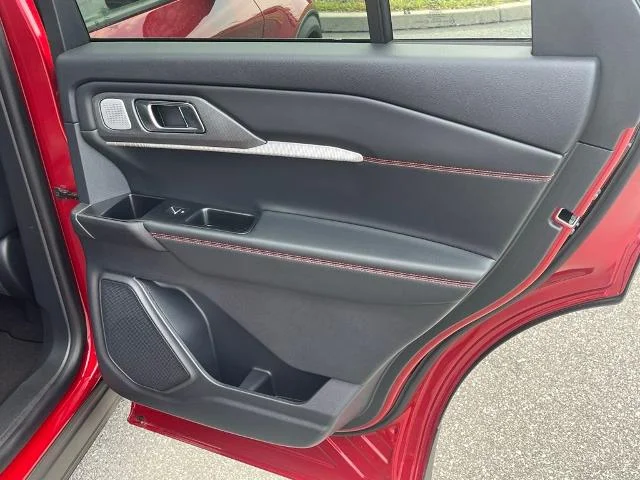 New 2026 Rapid Red Metallic Tinted Clearcoat Ford ST image 19