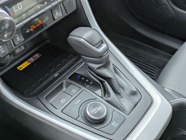2024 Toyota RAV4 XLE Premium - Photo 25