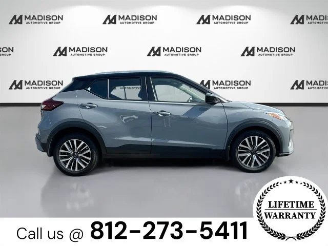 Used 2024 Gray Nissan SV image 4