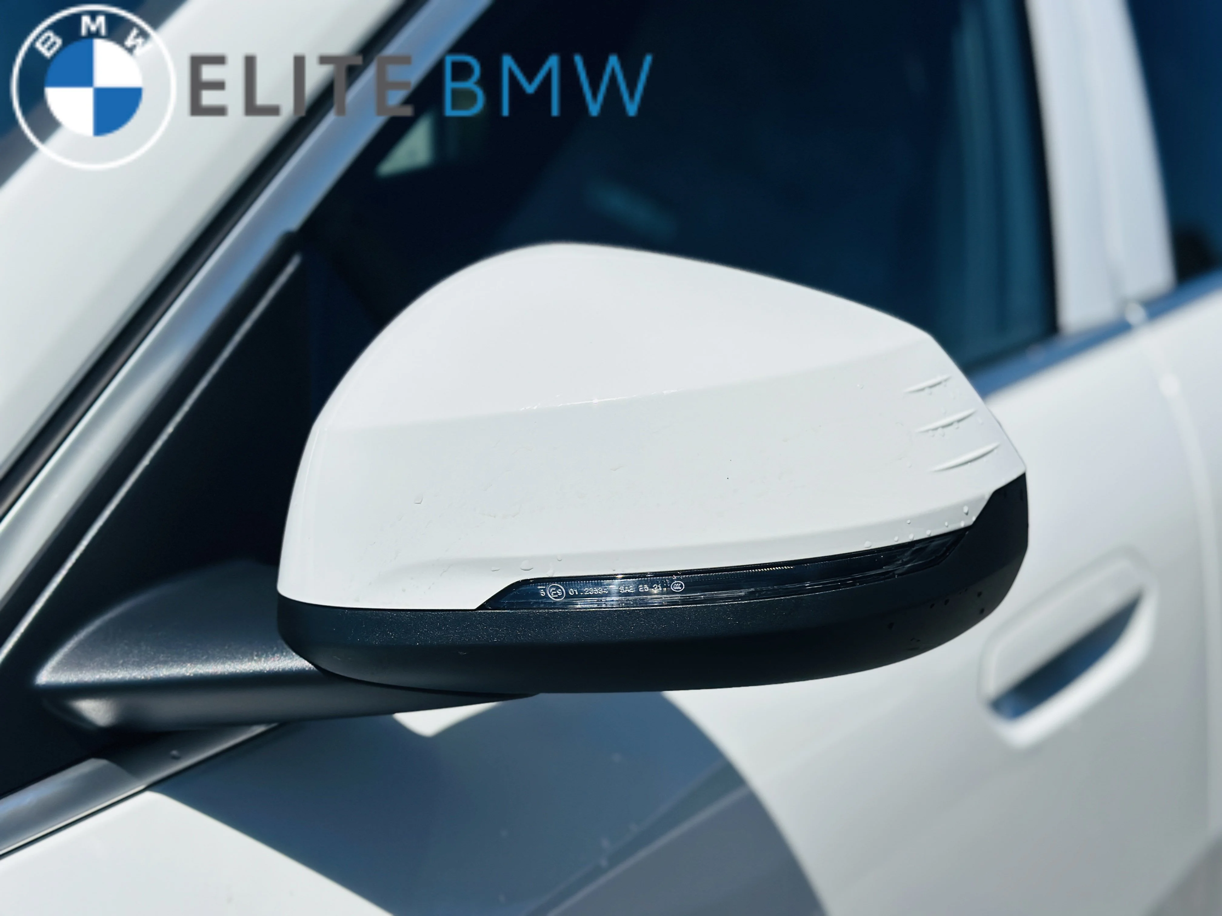 Used 2026 Mineral White Metallic BMW xDrive28i image 38