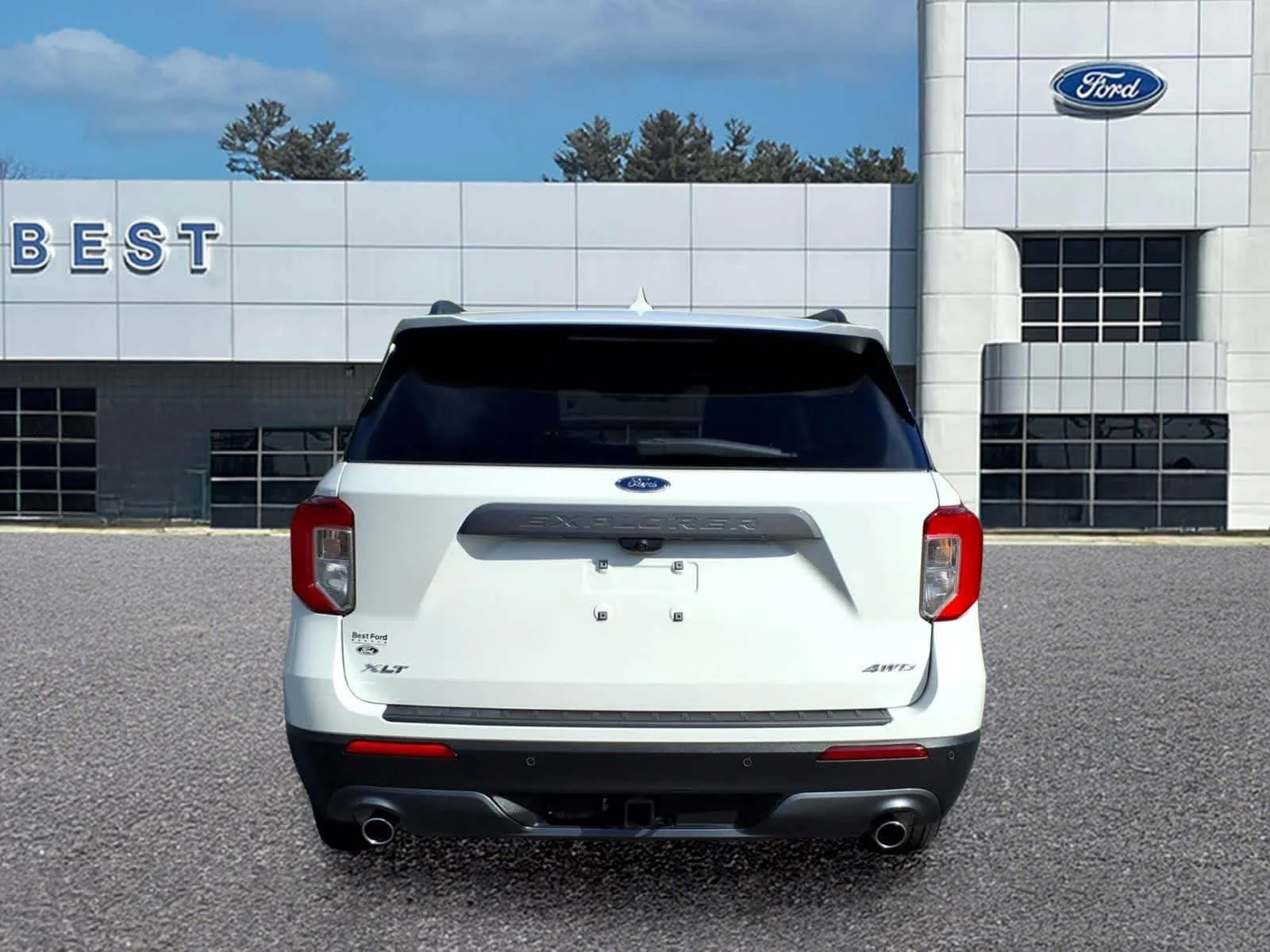 Used 2024 Star White Ford XLT image 5