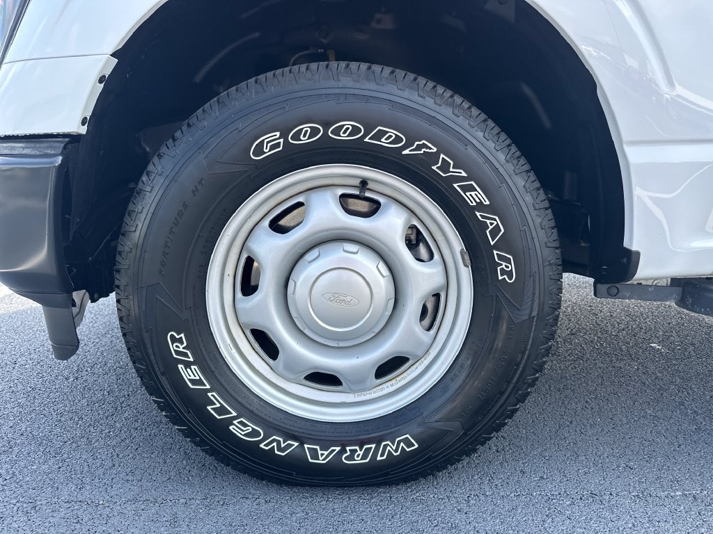 Used 2023 White Ford XL image 10
