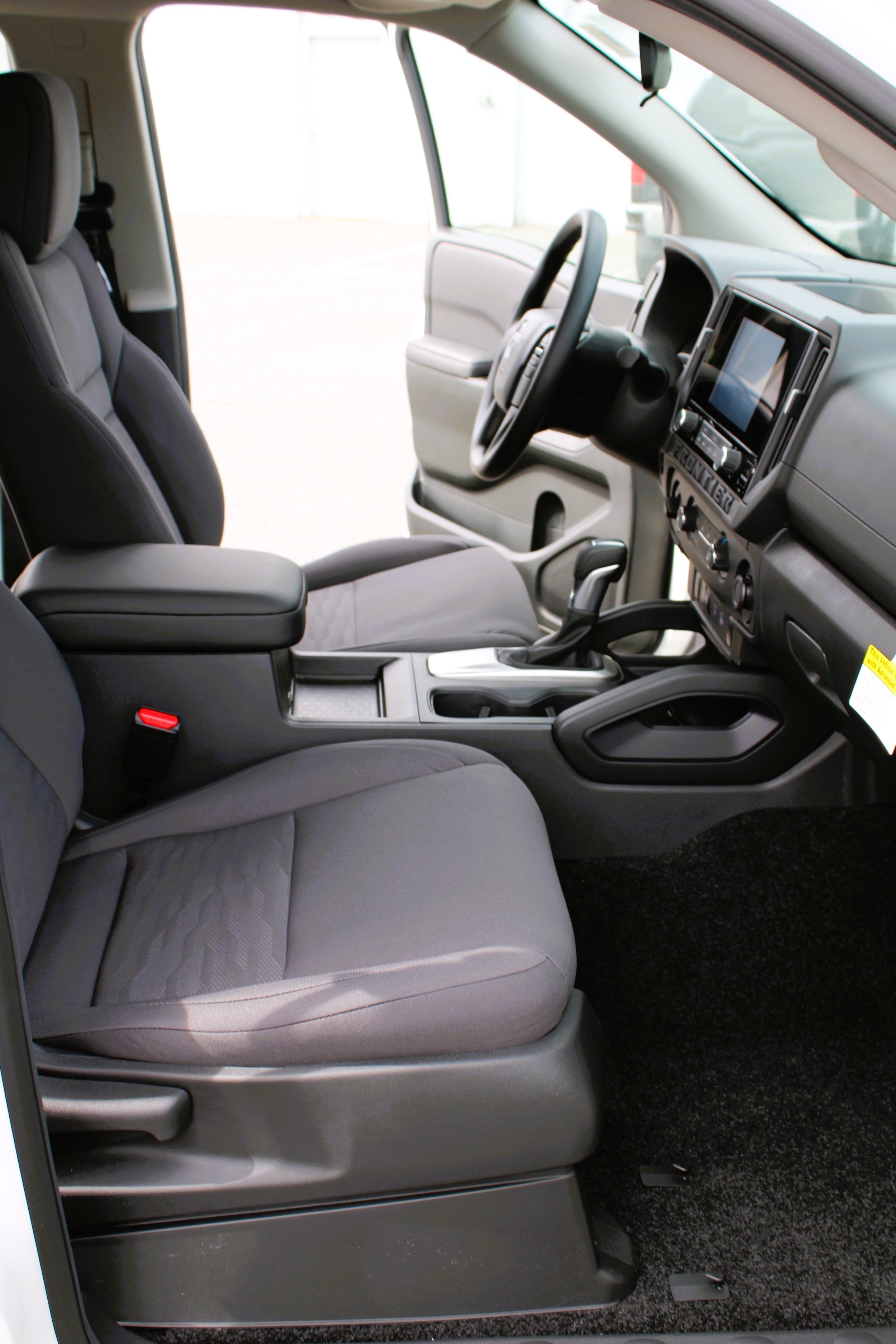 New 2026 Glacier White Nissan Crew Cab S image 15