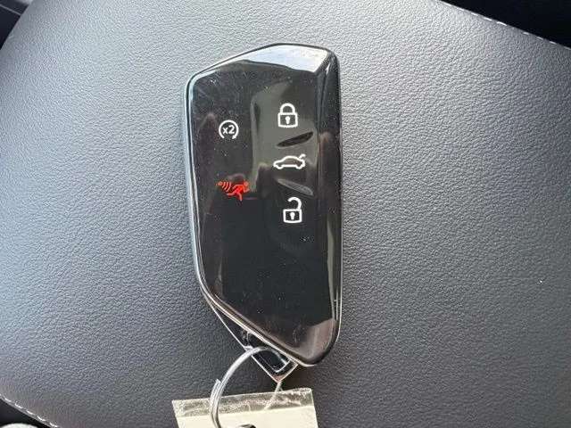 New 2026 Black Volkswagen 2.0T SE image 25