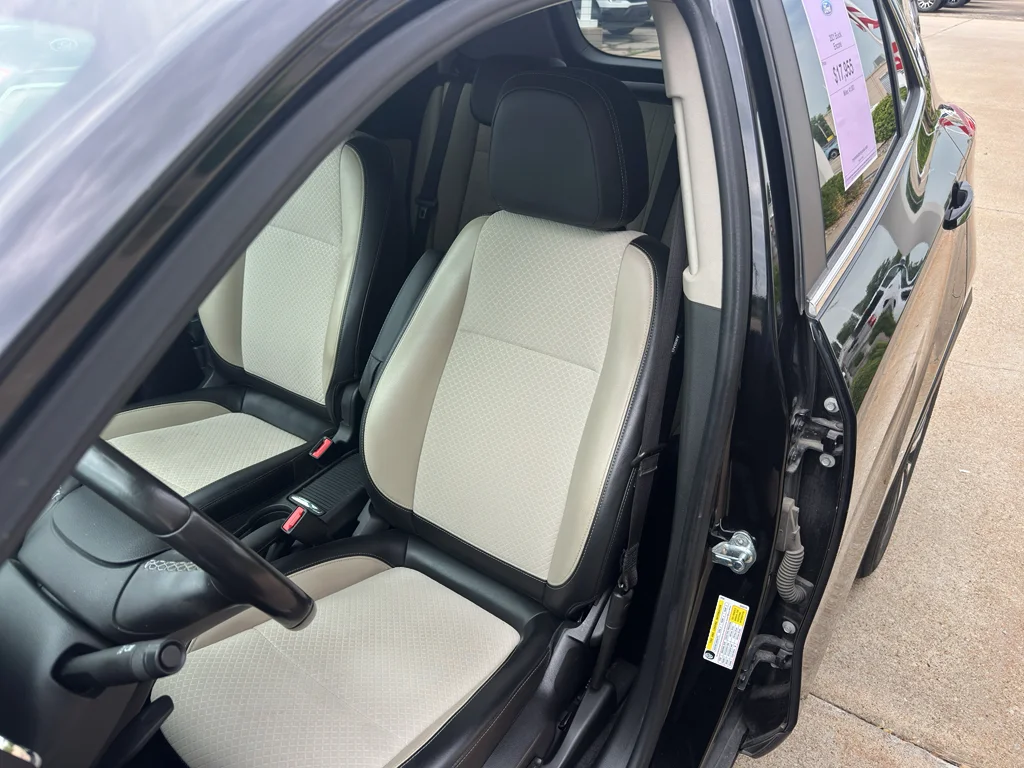 Used 2021 Ebony Twilight Metallic Buick Preferred image 16