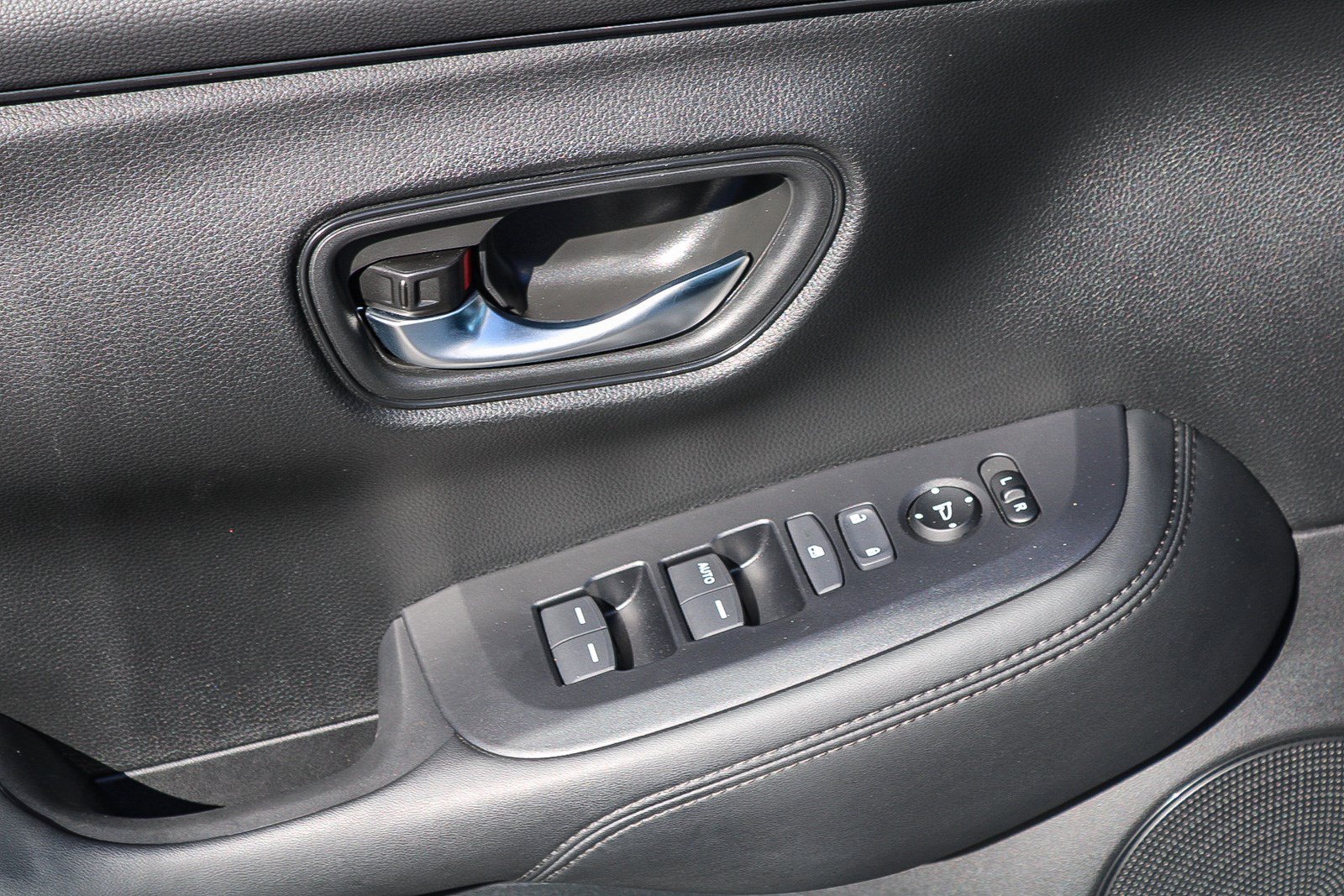 2026 Honda HR-V LX - Photo 49