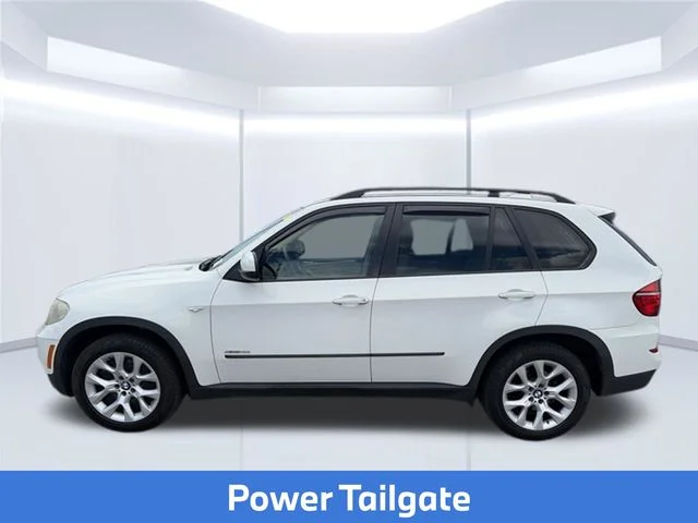 Used 2011 White BMW xDrive35i image 9