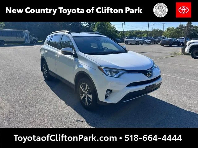 Used 2017 White Toyota XLE image 1