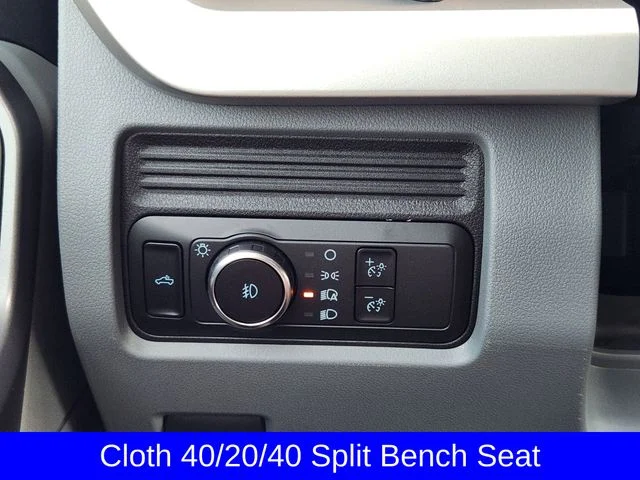 New 2027 Oxford White Ford F-250® XLT image 22