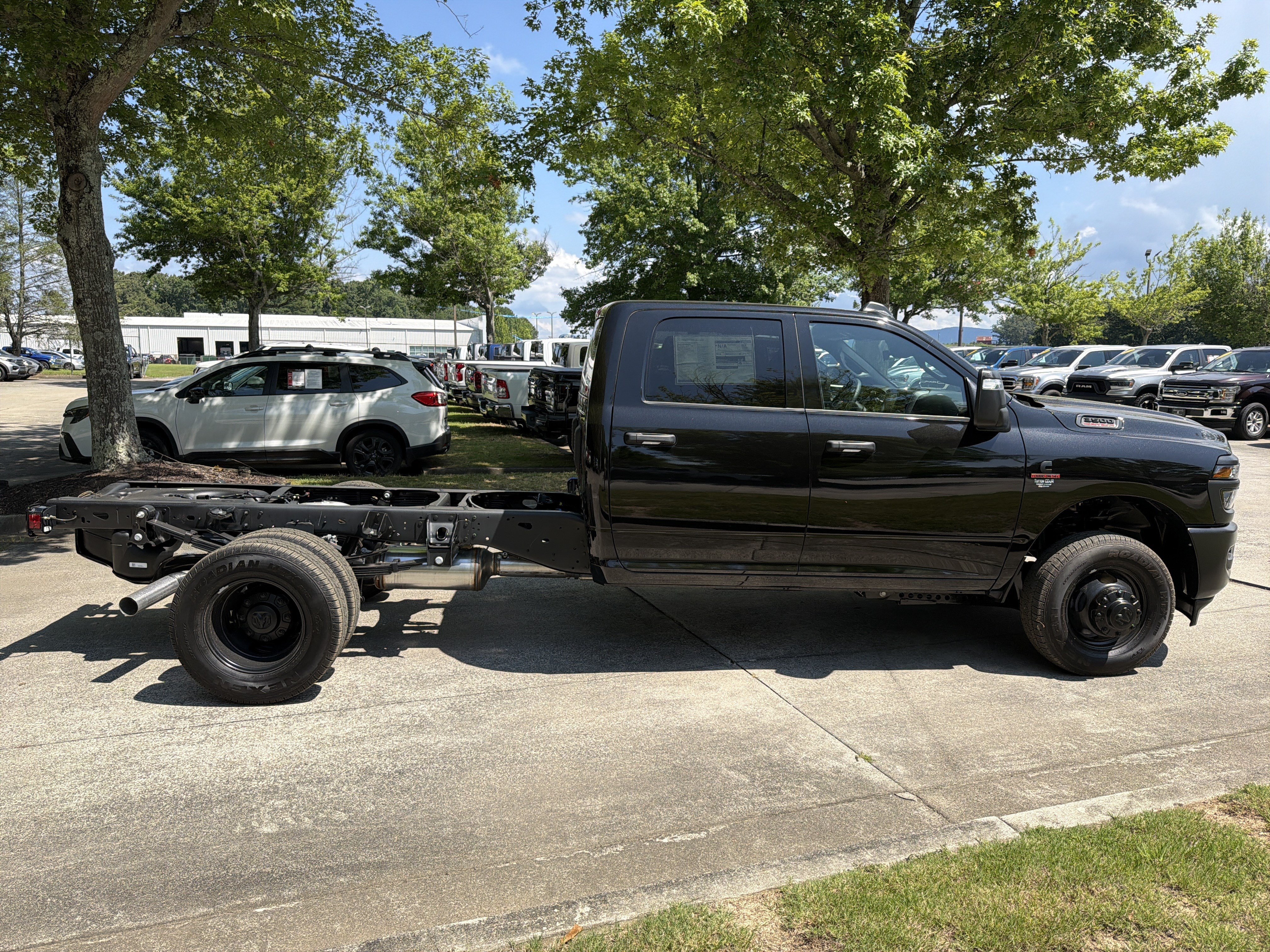 New 2026 Diamond Black Crystal Pearlcoat RAM Tradesman image 8