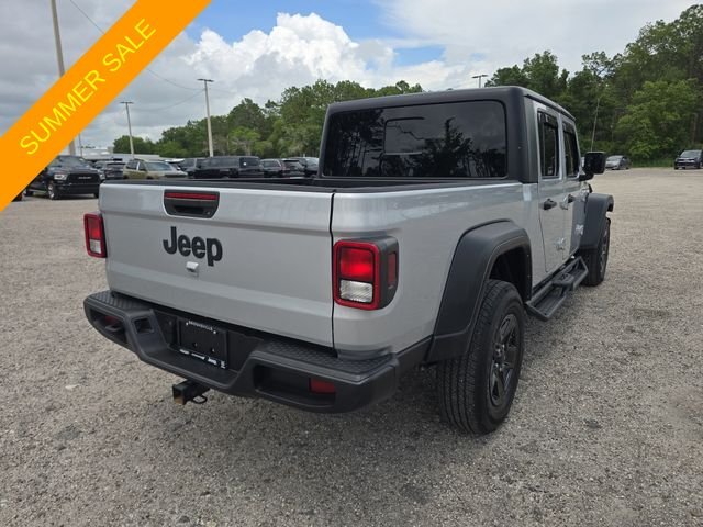 Used 2023 Silver Jeep Sport S image 4