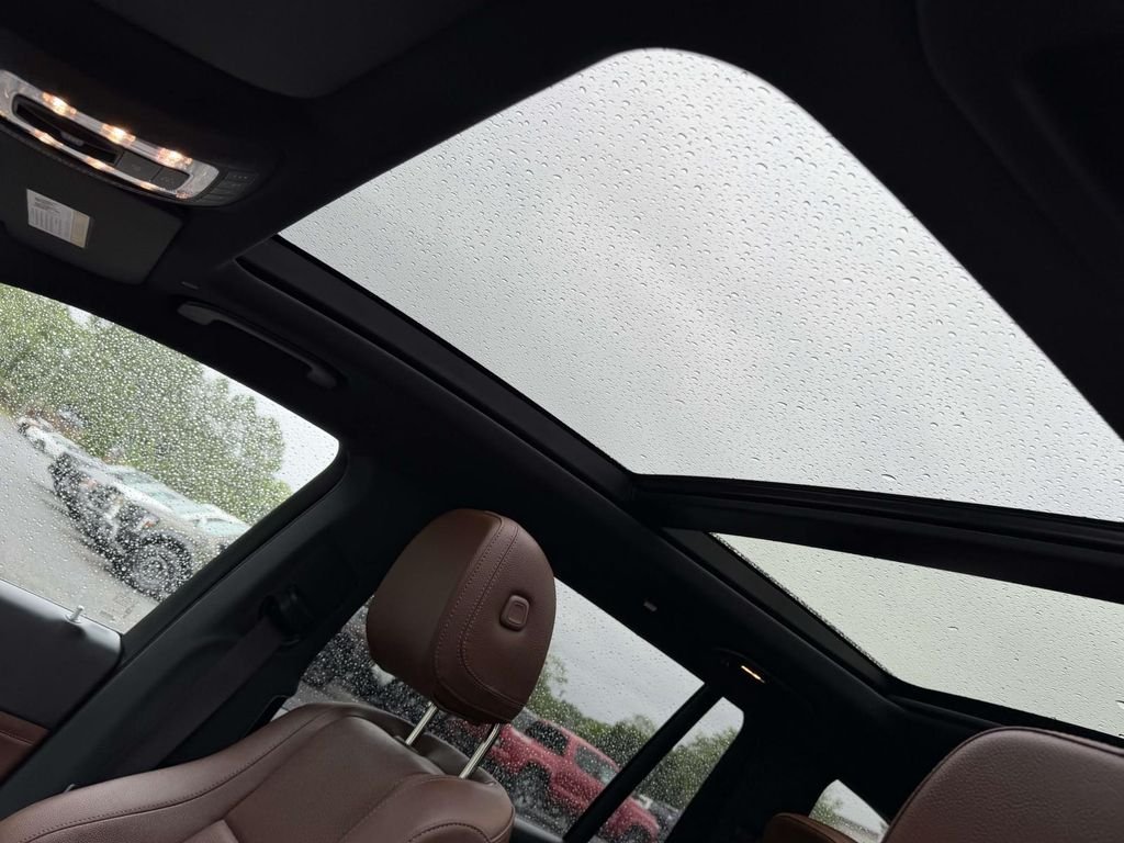 Used 2024 White Mercedes-Benz 450 image 19