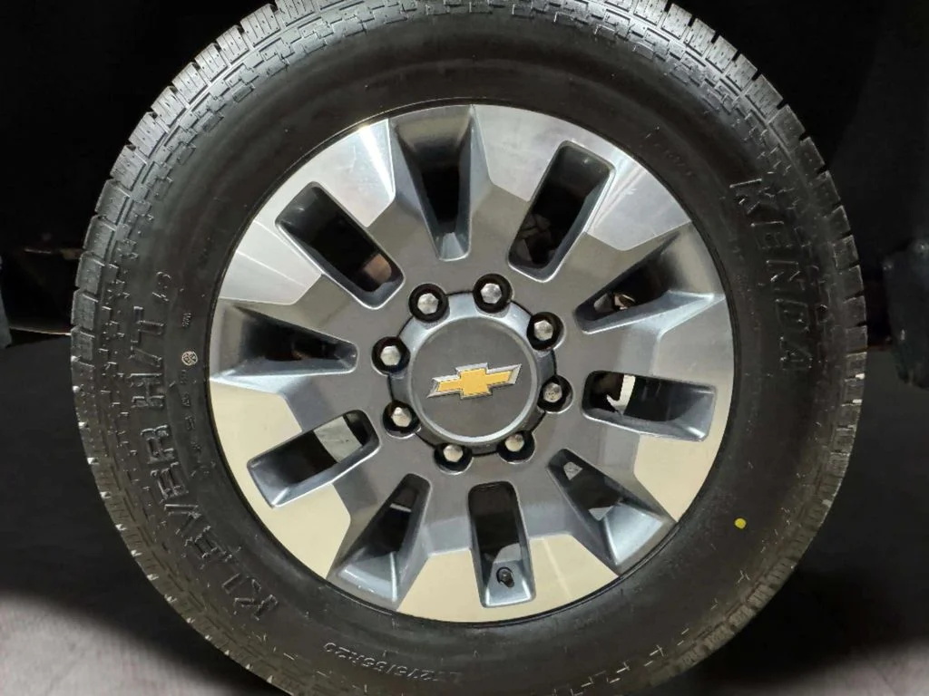 Used 2021 Black Chevrolet LT image 29