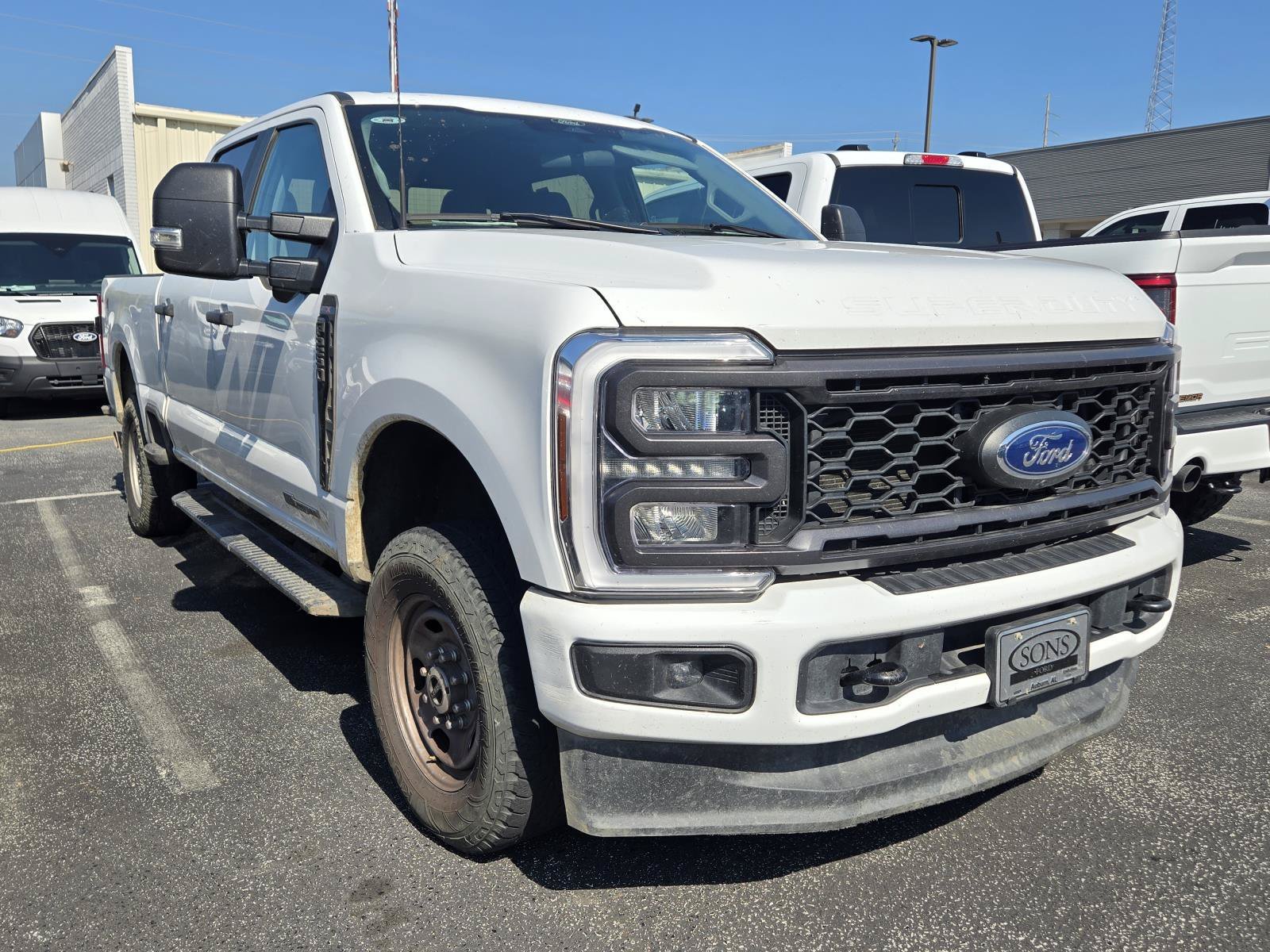 Used 2024 Oxford White Clearcoat Ford XL image 3