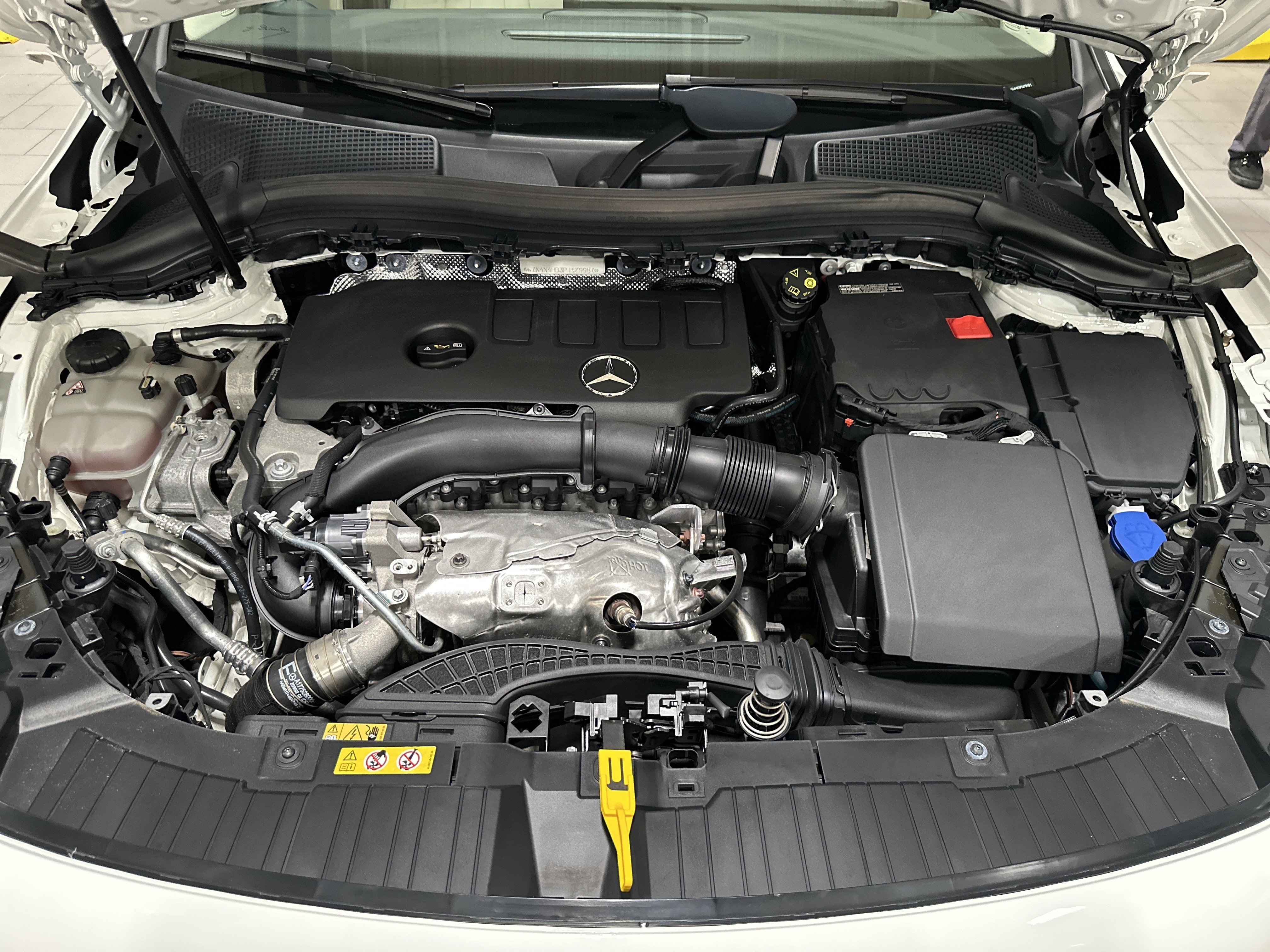 Certified Used 2023 Polar White Mercedes-Benz GLA 250 image 15