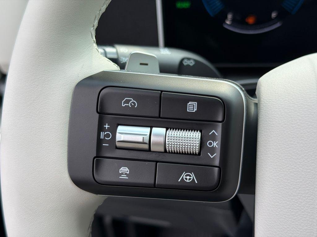 New 2026 Gray Hyundai SE image 25