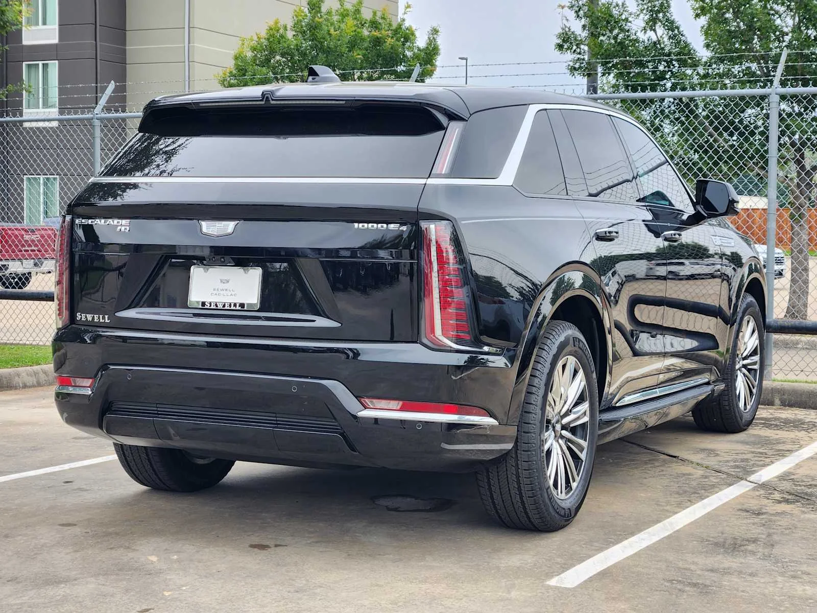 2026 Cadillac Escalade IQ Luxury - Photo 4