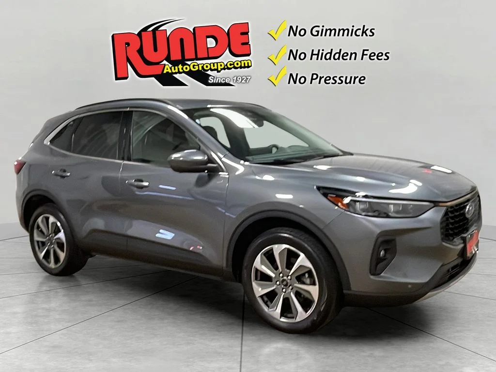 Used 2024 Gray Metallic Ford Platinum image 8
