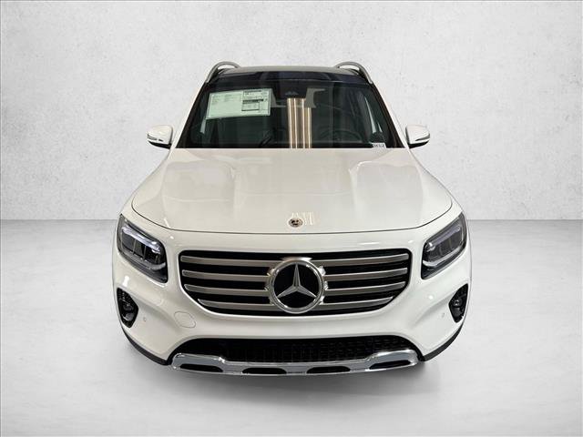 New 2026 Polar White Mercedes-Benz GLB 250 image 32