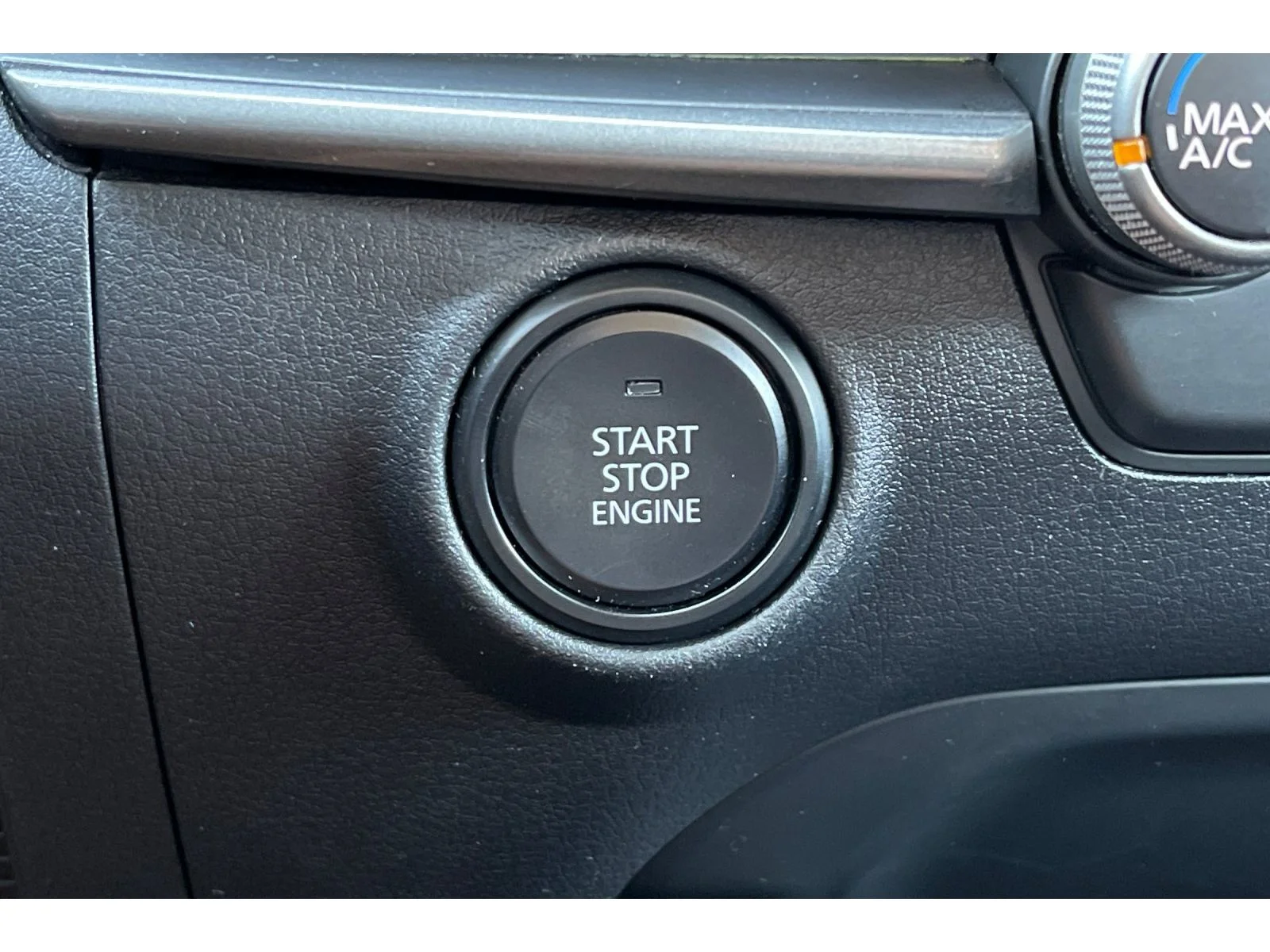Used 2022 Jet Black Mica Mazda 2.0 image 33