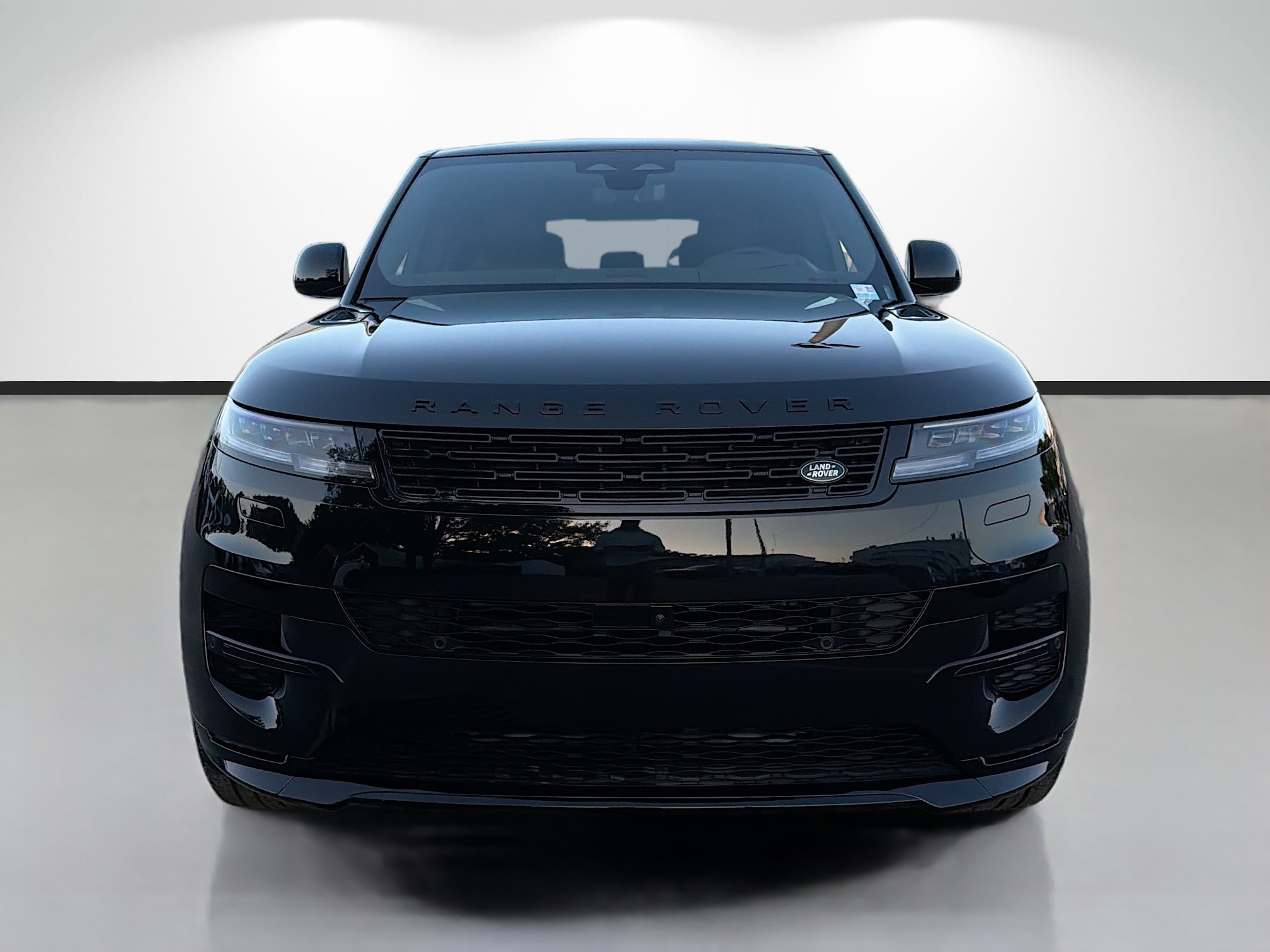 New 2026 Santorini Black LAND ROVER Dynamic SE image 7