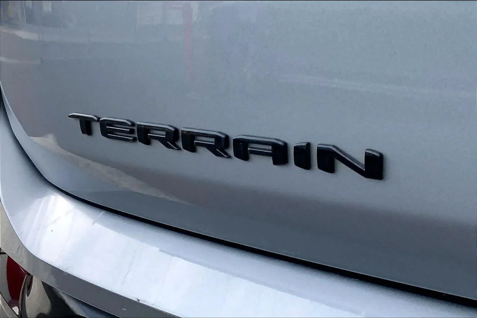 Used 2023 Sterling Metallic GMC SLE image 7