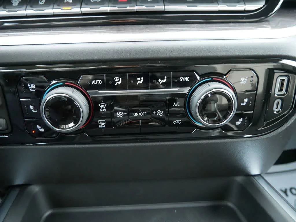 2026 Chevrolet Silverado 3500 HD LTZ - Photo 18