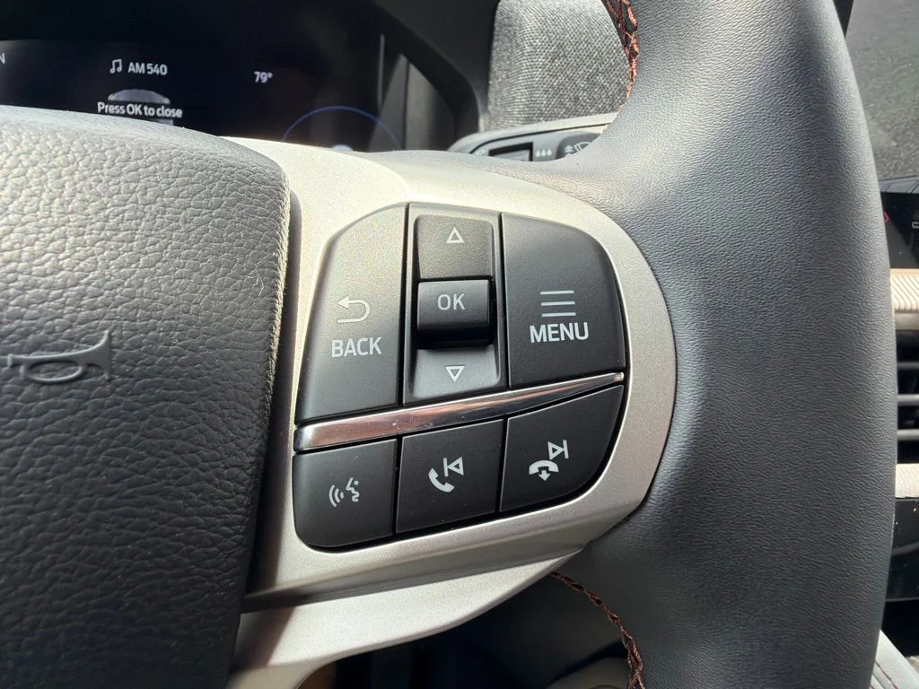 New 2026 Space White Metallic Ford Active image 33