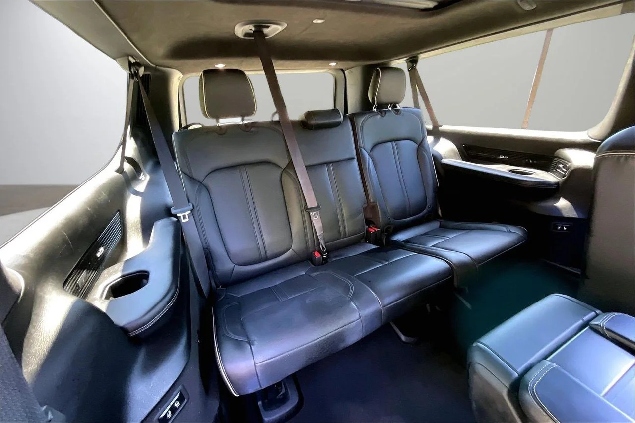 Used 2024 Black Jeep Series II image 27