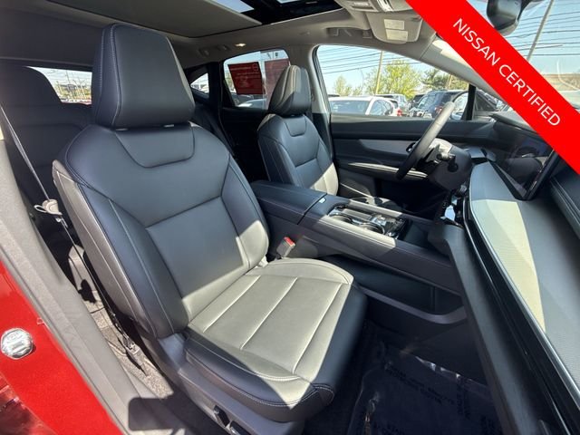 Used 2025 Red Nissan SL image 24