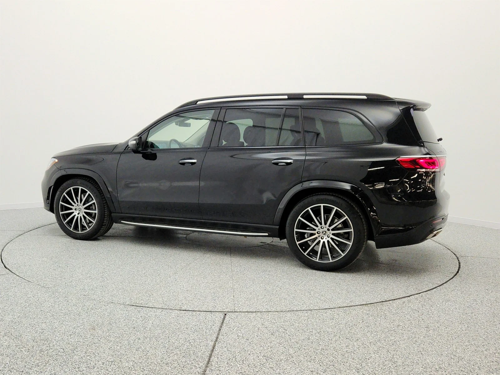 Certified Used 2023 Obsidian Black Metallic Mercedes-Benz GLS 580 4MATIC® SUV image 8