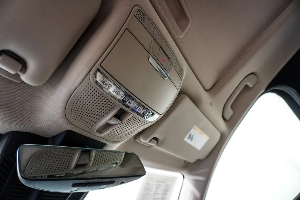 Used 2022 White Mercedes-Benz E 350 image 27