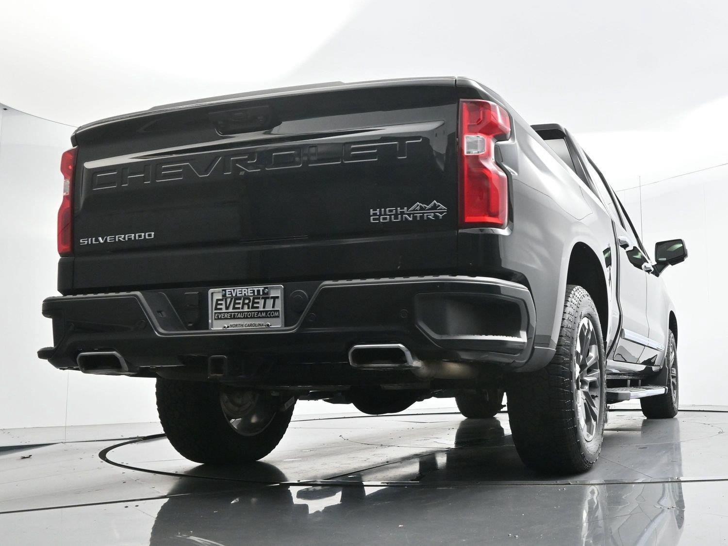 Used 2026 Black Chevrolet High Country image 47
