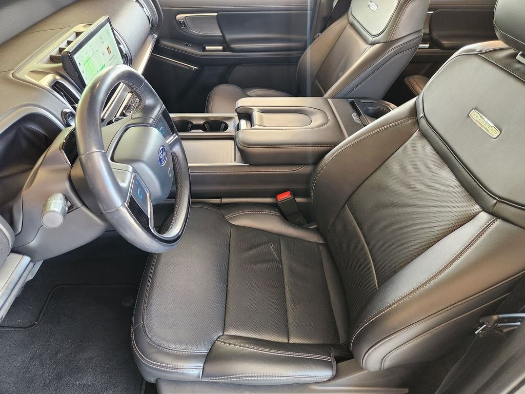 Used 2025 Oxford White Ford Platinum image 15