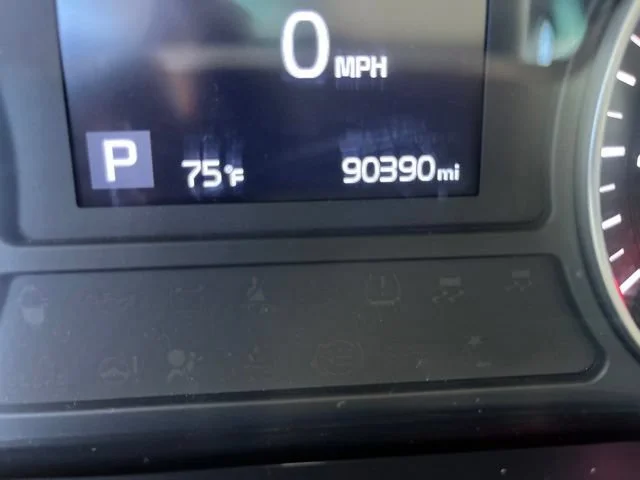 Certified Used 2020 Snow White Pearl Kia LX image 18