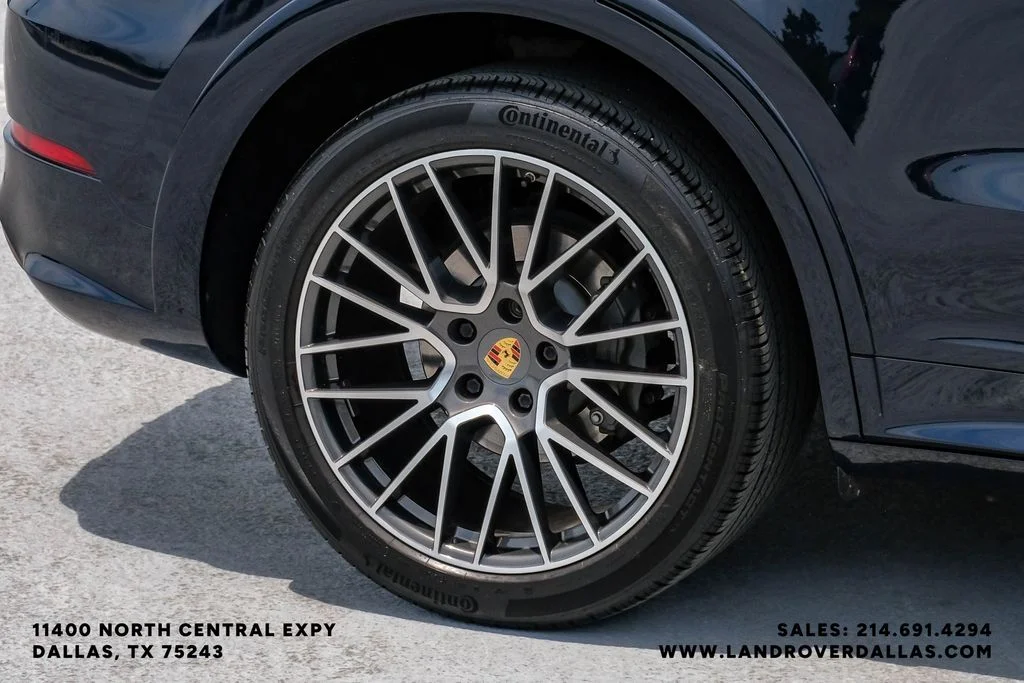 Used 2021 Moonlight Blue Metallic Porsche S image 57
