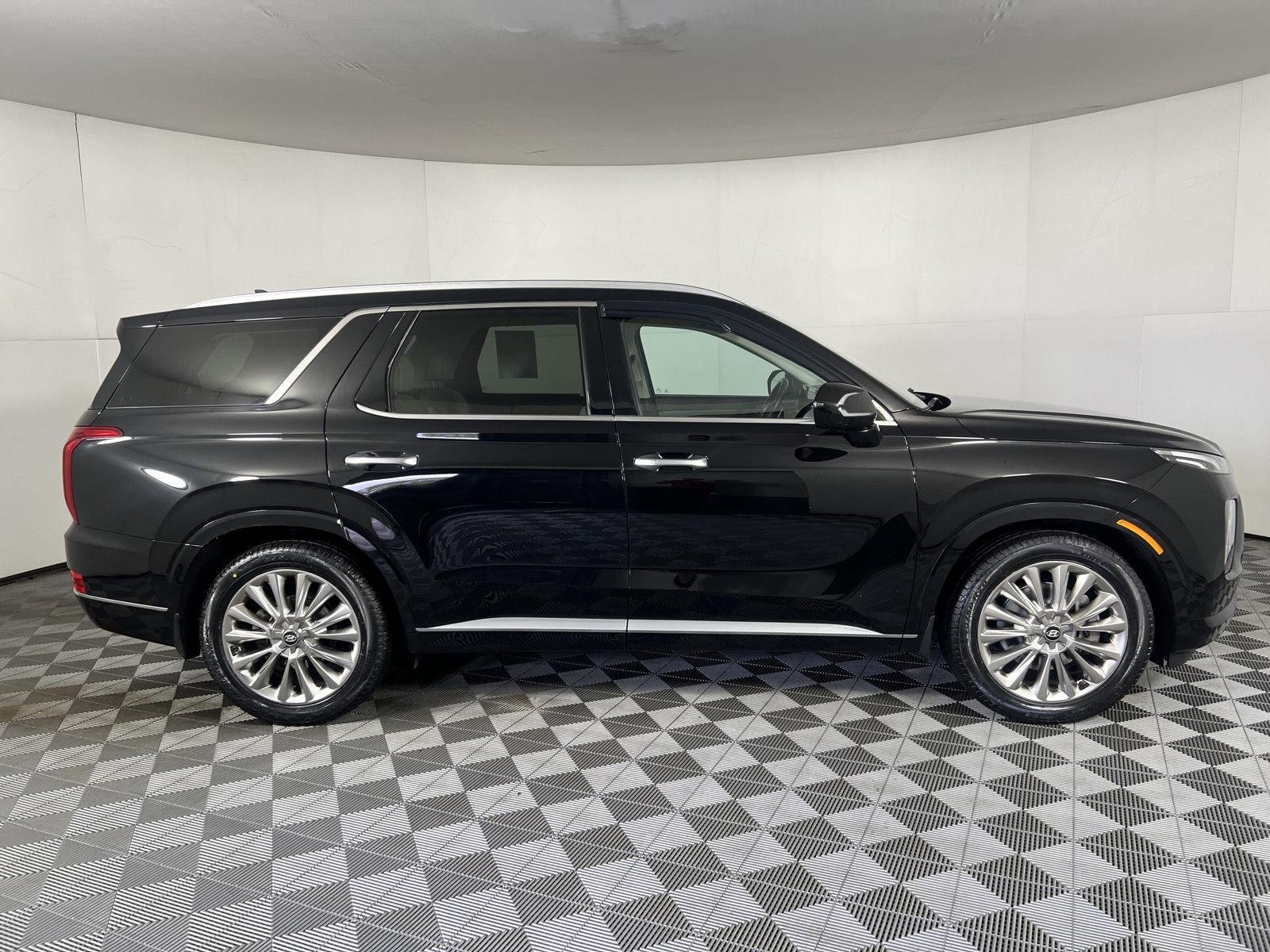 Used 2020 Becketts Black Hyundai Limited image 7