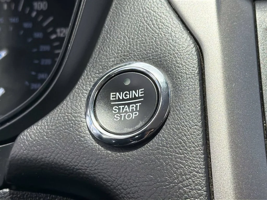 Used 2020 White Ford S image 29