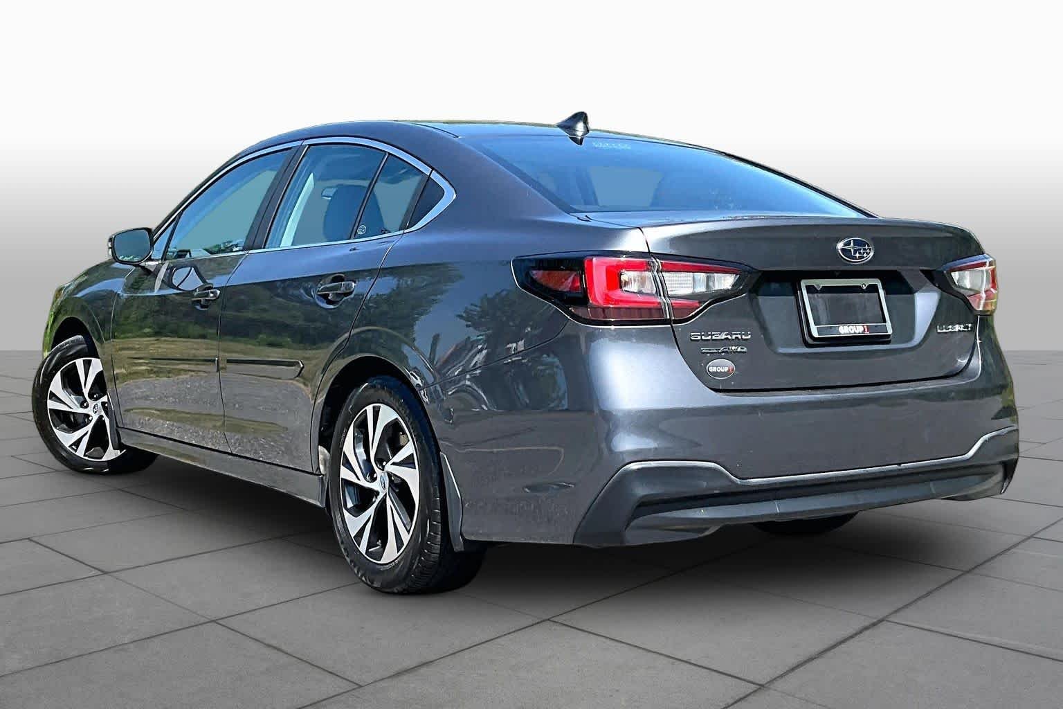 Used 2020 Magnetite Gray Metallic Subaru Premium image 12